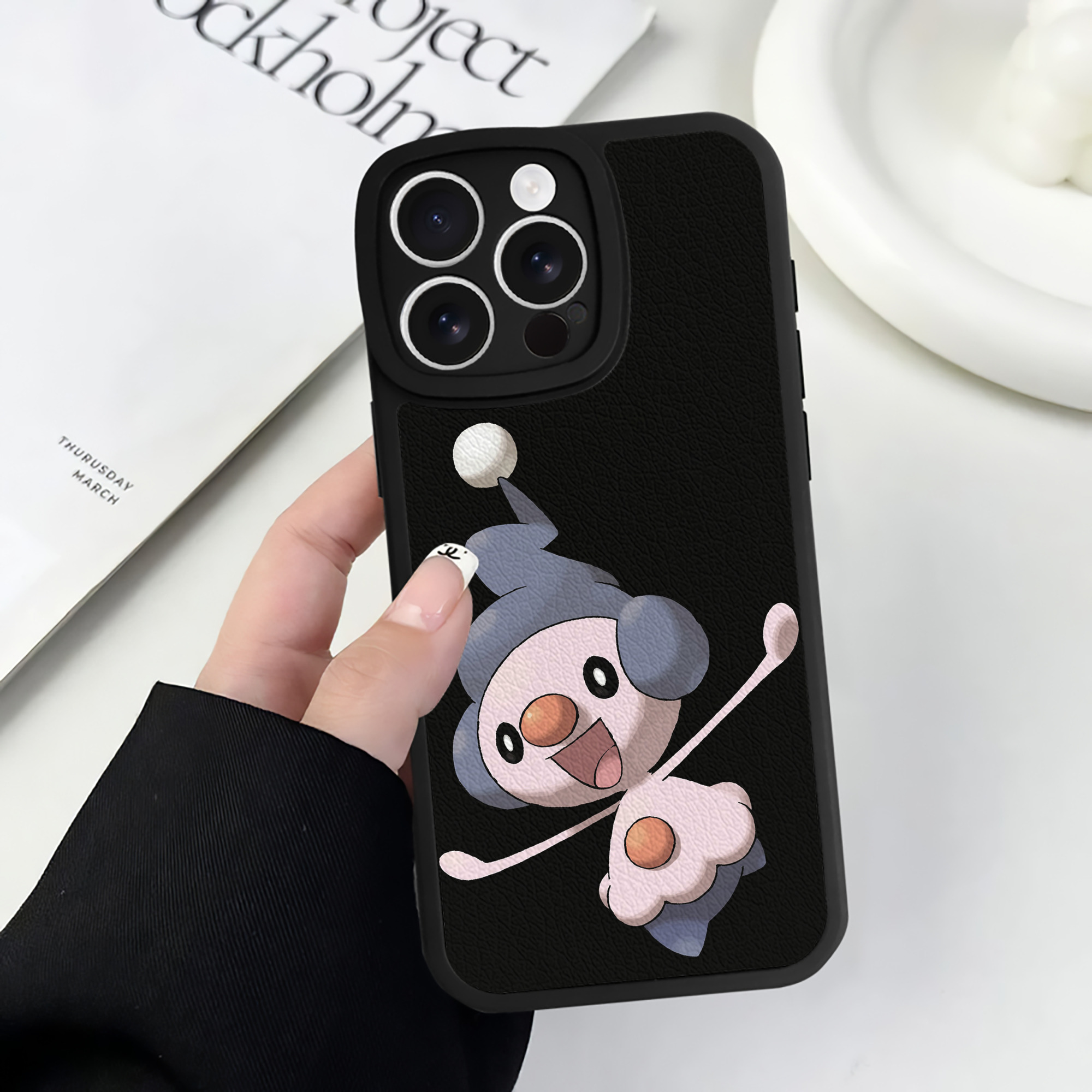 （画像用） ポケットモンスター Pokémon 【iPhone 16シリーズ対応】シリコンスマホケース（レザー調） 材質：シリコン